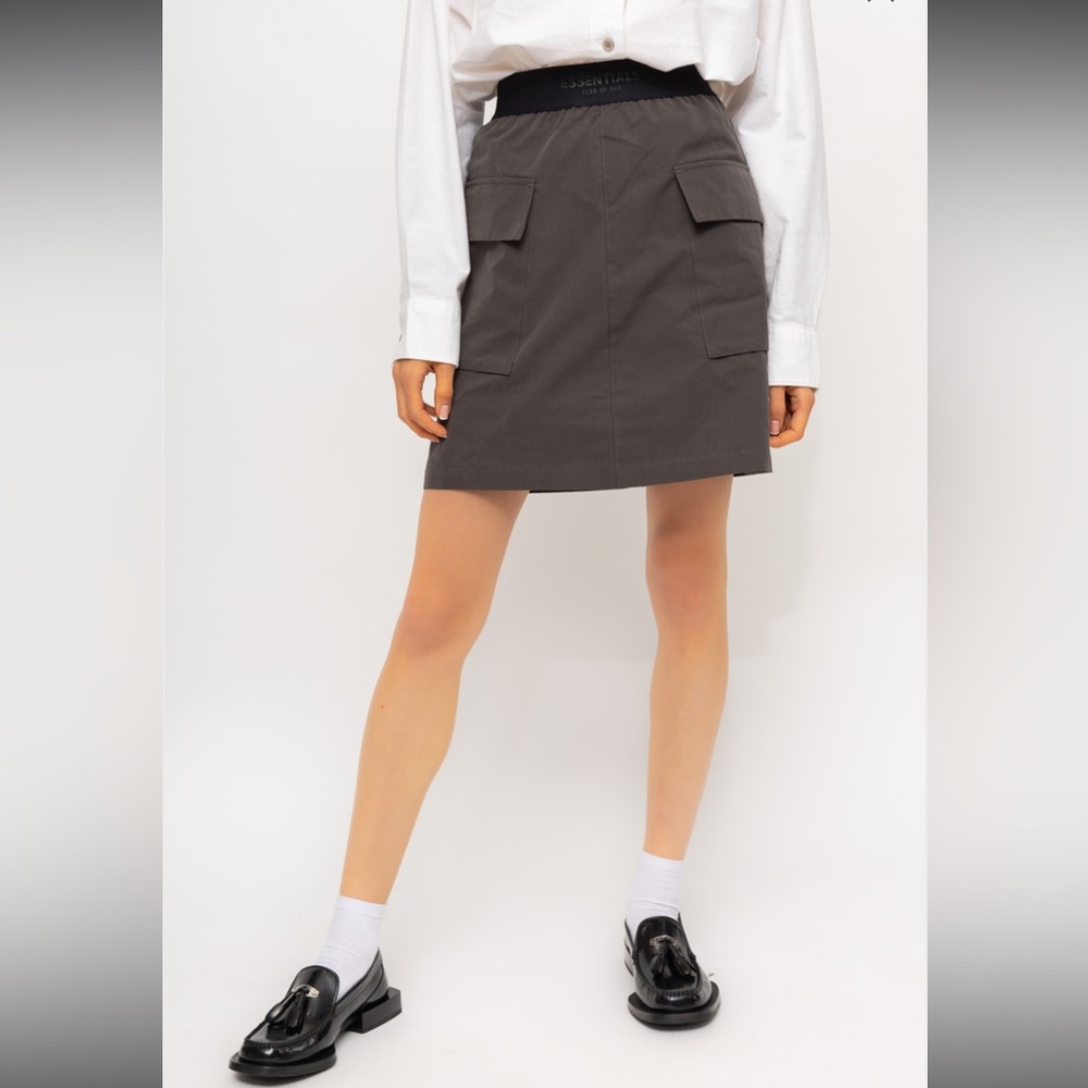 Essentials Skirt - Picture 4 of 4